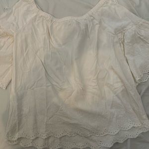 Women’s size medium petite loft blouse ( Shadows make it look a little yellow )